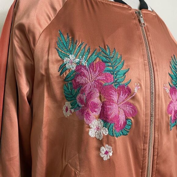 Mossimo Supply M Varsity jacket silky fabric w/ embroidery and ribbed accent - Picture 3 of 6